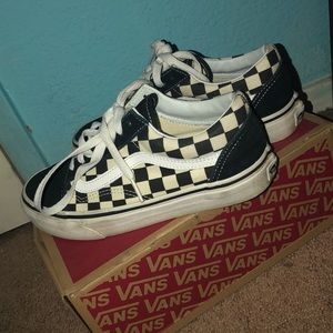old skool checkered vans